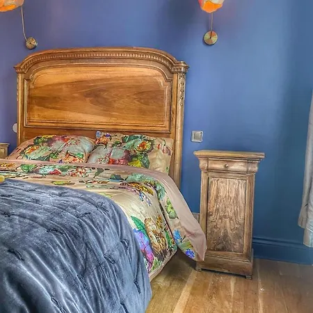 Azal1889 Bed & Breakfast 2*